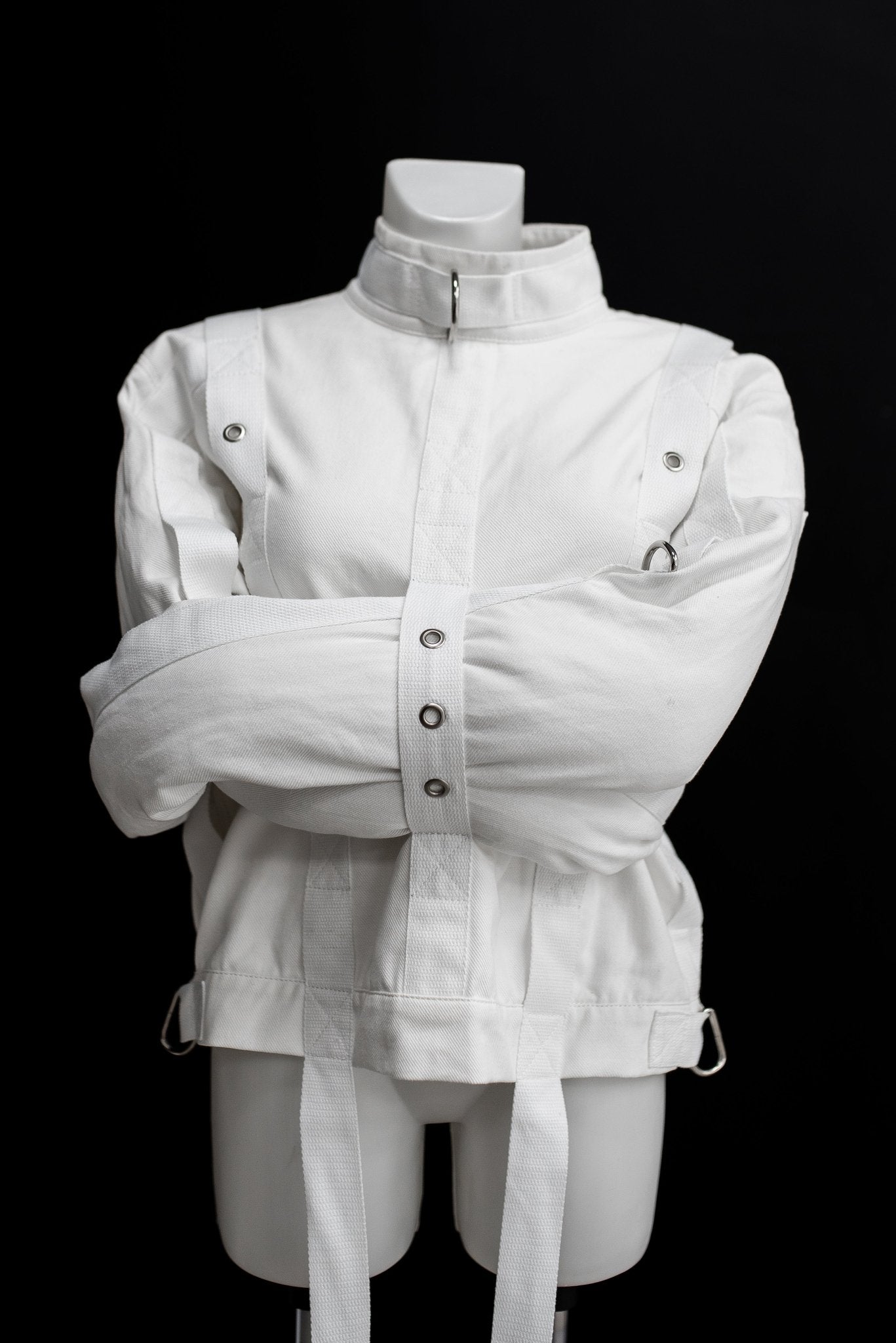 Cotton Straitjacket with Segufix Style Locks & Key. White - Elinlatex