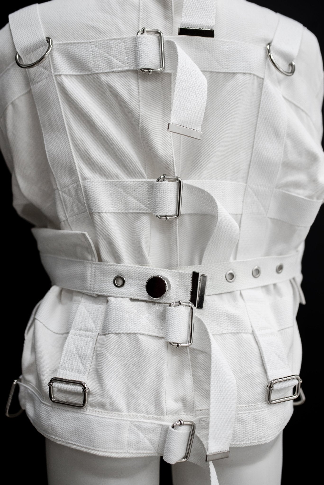 Cotton Straitjacket with Segufix Style Locks & Key. White - Elinlatex