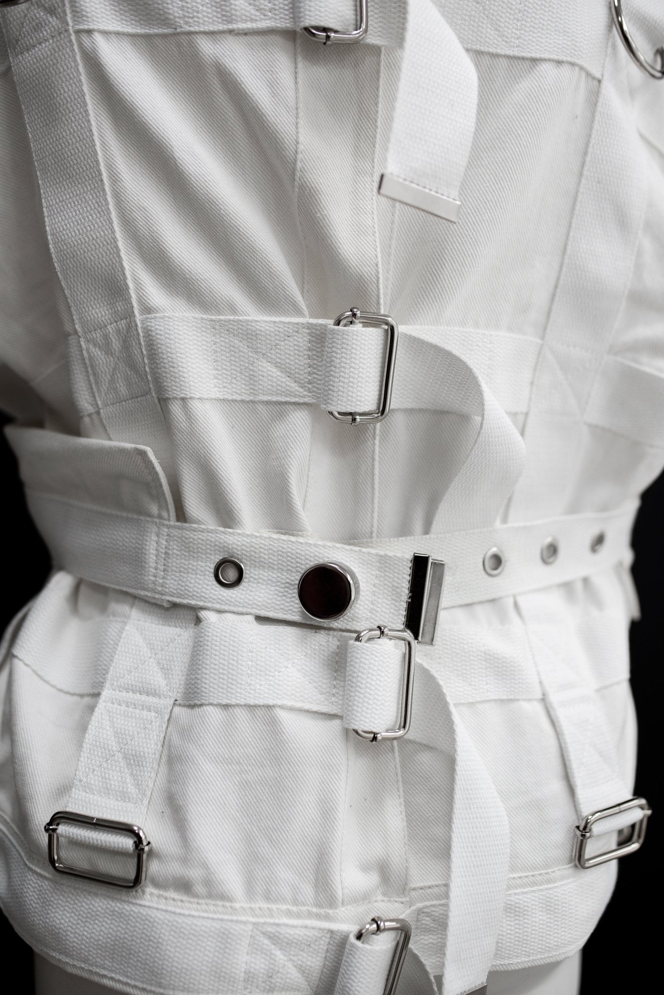 Cotton Straitjacket with Segufix Style Locks & Key. White - Elinlatex