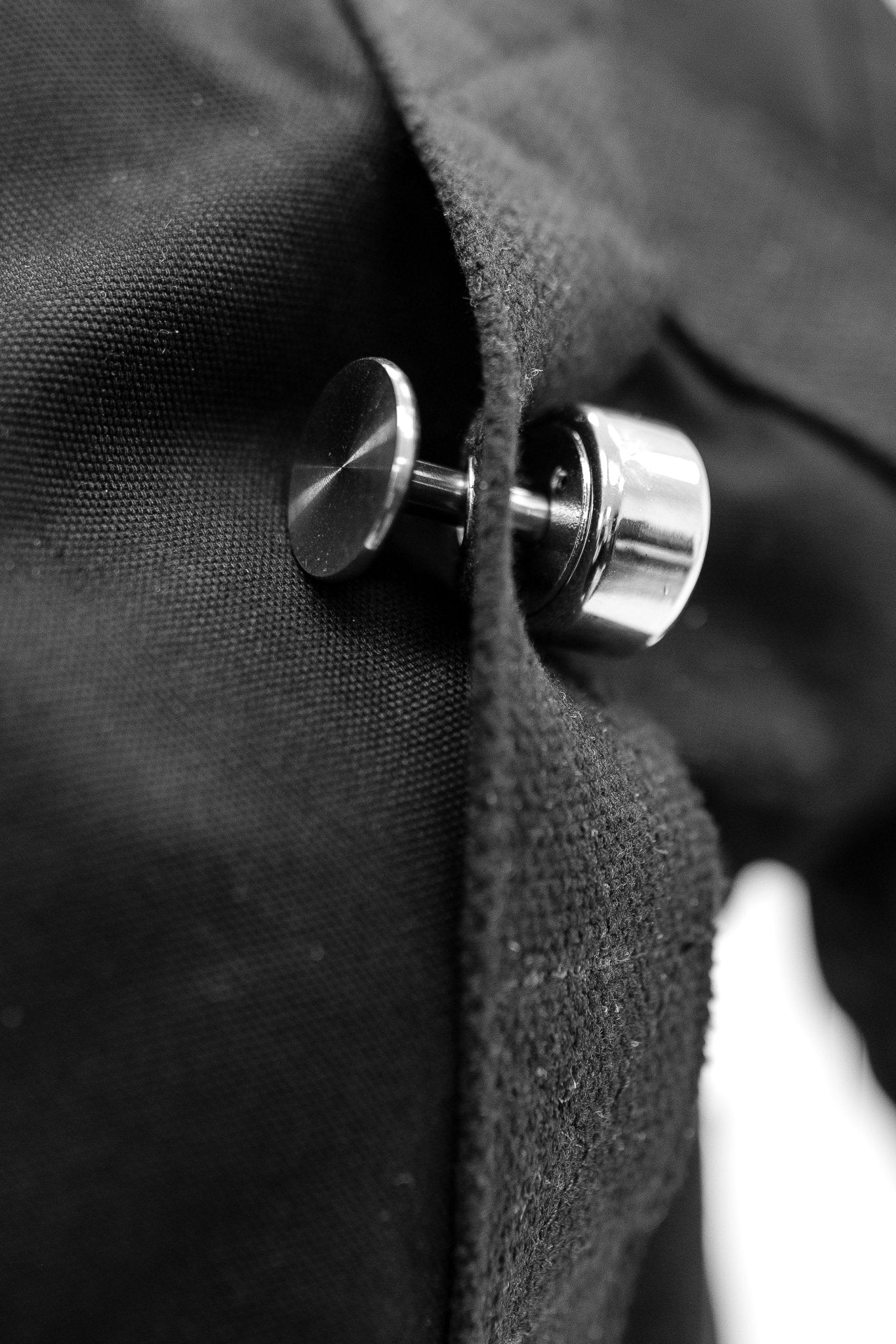 Cotton Straitjacket with Segufix Style Locks & Key. Black - Elinlatex