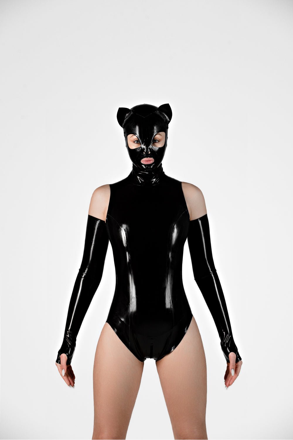 Latex cat mask with opened mouth. Black - Elinlatex