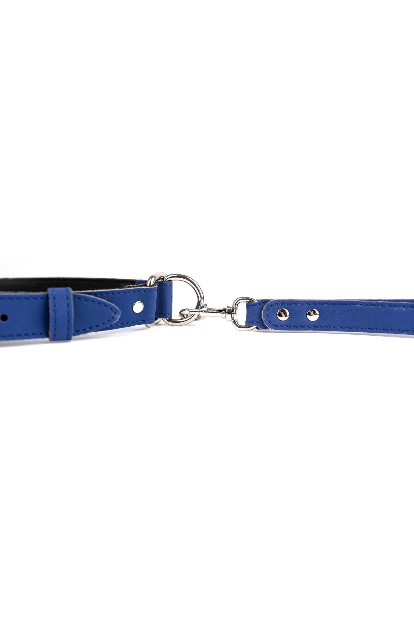 Self - tightening faux leather choke collar - Elinlatex